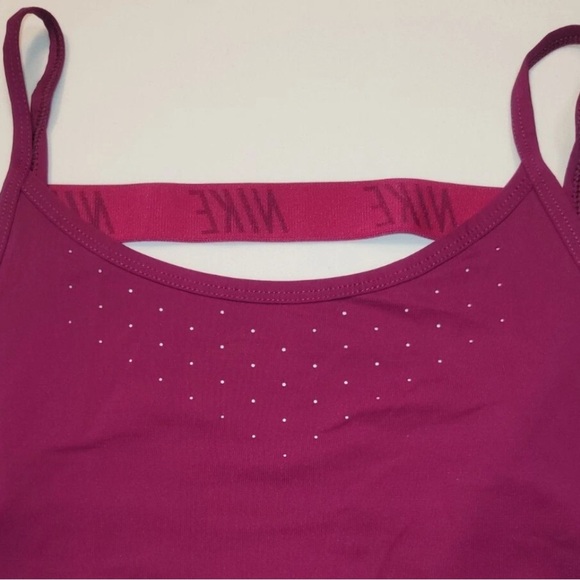 Nike Women's Dry Elastika V-Back
Violet Training Tank Top - Picture 4 of 12